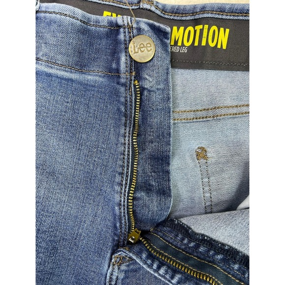 Lee Extreme Motion Athletic Jeans Mens 38x29 Blue Tapered Stretch Denim Pants - Picture 3 of 11